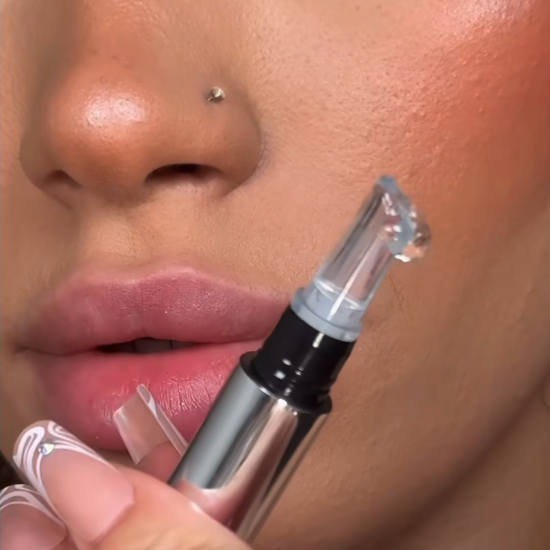 Lipzy - Гланц за уголемяване на устни